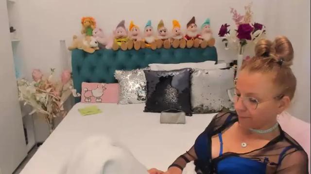Image 8 of prettyblackeyes Stream on Chaturbate on 2 months ago