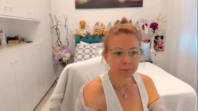 Image 4 of prettyblackeyes Stream on Chaturbate on 2 months ago