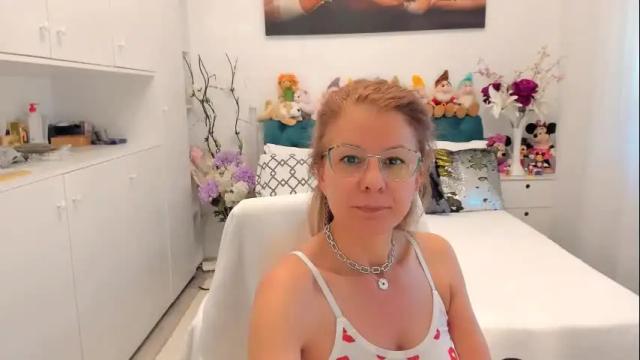 Thumbnail 1, prettyblackeyes's Stream at Chaturbate, 1 month ago