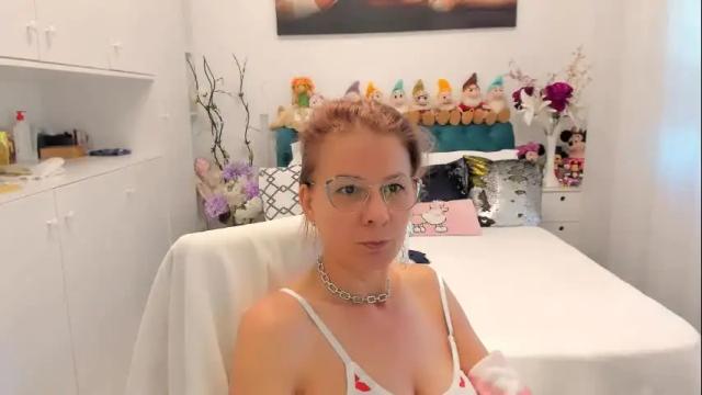 Image 11 of prettyblackeyes Stream on Chaturbate on 1 month ago