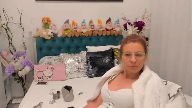 Image 12 of prettyblackeyes Stream on Chaturbate on 1 month ago