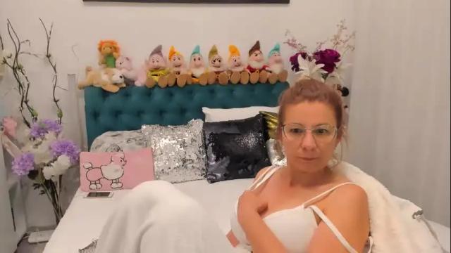 Image 4 of prettyblackeyes Stream on Chaturbate on 1 month ago