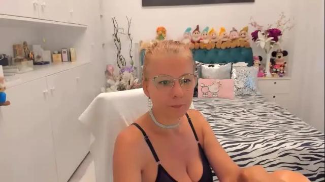 Image 8 of prettyblackeyes Stream on Chaturbate on 3 days ago