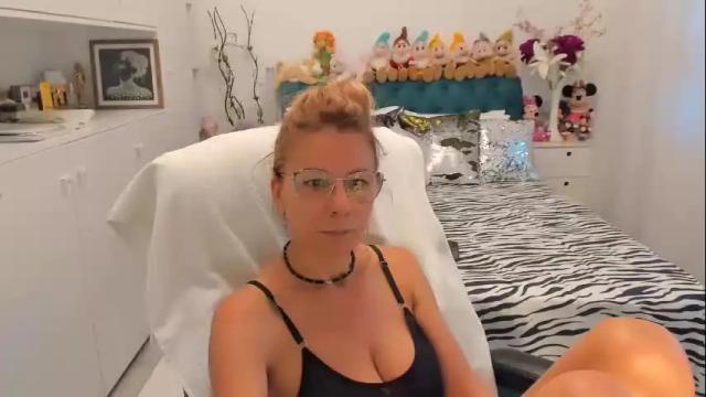 Thumbnail 2, prettyblackeyes's Stream at Chaturbate, 3 months ago