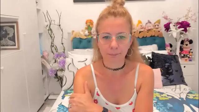 Image 10 of prettyblackeyes Stream on Chaturbate on 2 months ago