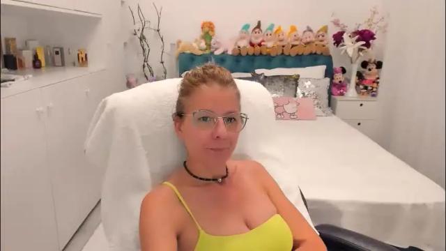 Thumbnail 2, prettyblackeyes's Stream at Chaturbate, 1 month ago