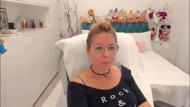 Image 6 of prettyblackeyes Stream on Chaturbate on 23 days ago