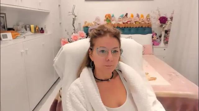 Thumbnail 1, prettyblackeyes's Stream at Chaturbate, 20 hours ago