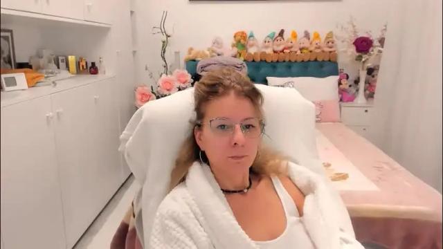Image 11 of prettyblackeyes Stream on Chaturbate on 1 day ago
