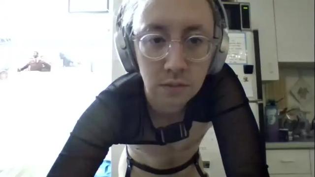 Image 1 of prettyboythings Stream on Chaturbate on 11 months ago