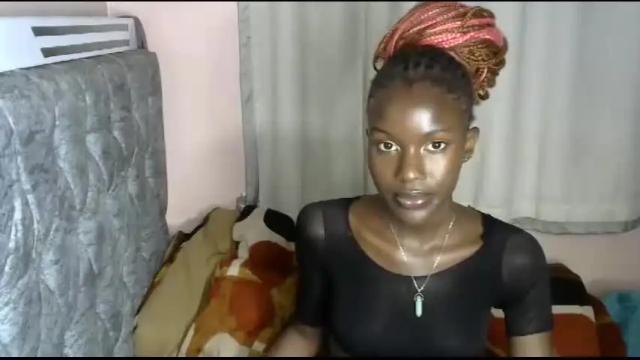 Image 10 of prettycharm_ Stream on Chaturbate on 18 months ago