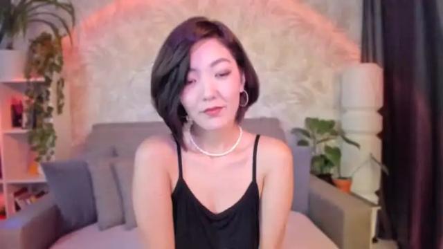 Image 3 of prettydi Stream on Chaturbate on 14 months ago