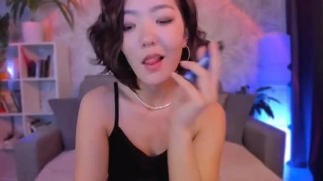 Image 11 of prettydi Stream on Chaturbate on 13 months ago