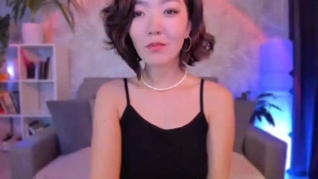Image 3 of prettydi Stream on Chaturbate on 13 months ago