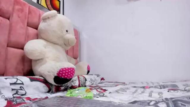 Image 8 of prettygirl_00 Stream on Chaturbate on 25 months ago