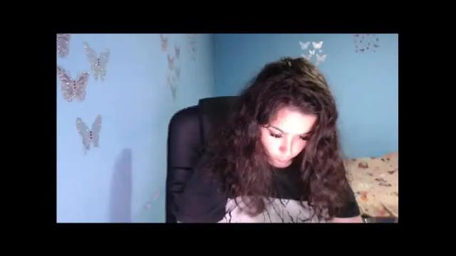Image 6 of prettyjulliette Stream on Chaturbate on 12 months ago