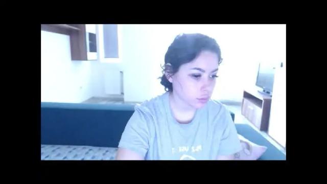 Image 2 of prettyjulliette Stream on Chaturbate on 1 month ago