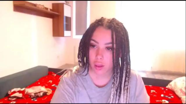 Image 7 of prettyjulliette Stream on Chaturbate on 1 month ago