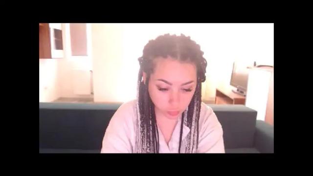 Image 4 of prettyjulliette Stream on Chaturbate on 1 month ago