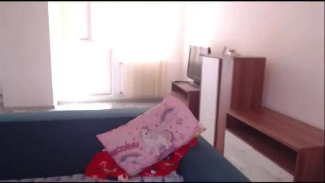 Image 6 of prettyjulliette Stream on Chaturbate on 1 month ago