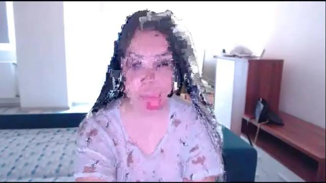 Image 7 of prettyjulliette Stream on Chaturbate on 23 days ago