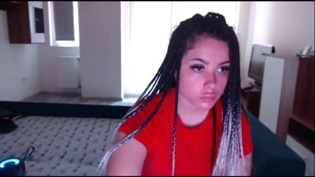 Image 3 of prettyjulliette Stream on Chaturbate on 16 days ago
