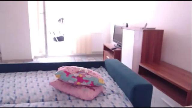 Image 12 of prettyjulliette Stream on Chaturbate on 11 days ago