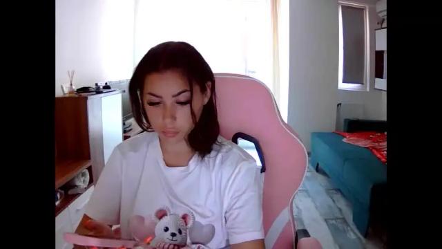 Image 4 of prettyjulliette Stream on Chaturbate on 18 days ago