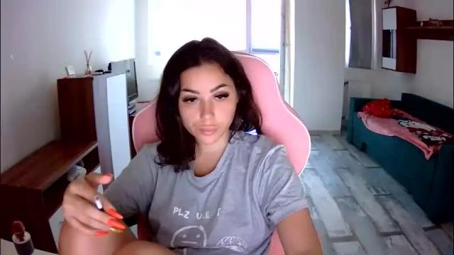 Image 10 of prettyjulliette Stream on Chaturbate on 1 month ago