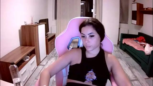 Image 6 of prettyjulliette Stream on Chaturbate on 1 month ago