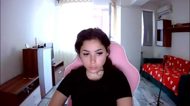 Image 2 of prettyjulliette Stream on Chaturbate on 1 month ago