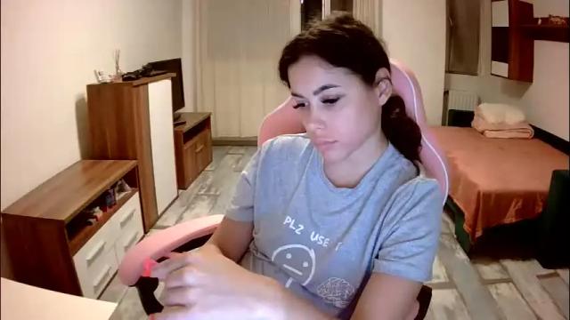 Image 12 of prettyjulliette Stream on Chaturbate on 1 month ago