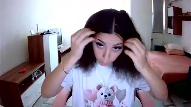 Image 6 of prettyjulliette Stream on Chaturbate on 1 month ago