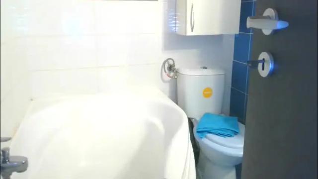 Image 2 of prettyjulliette Stream on Chaturbate on 9 days ago