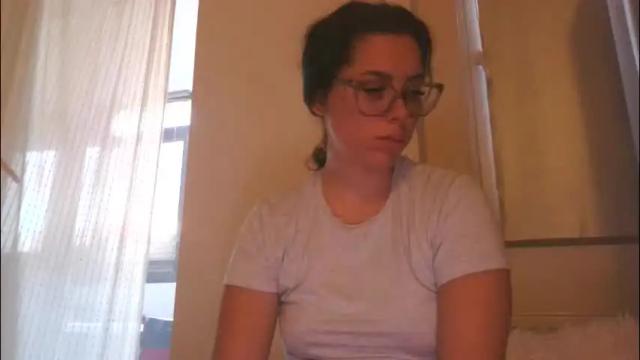 Image 2 of prettyjulliette Stream on Chaturbate on 3 days ago