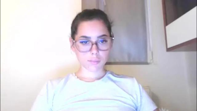 Image 4 of prettyjulliette Stream on Chaturbate on 3 days ago