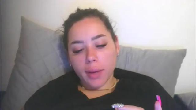 Image 7 of prettyjulliette Stream on Chaturbate on 1 month ago