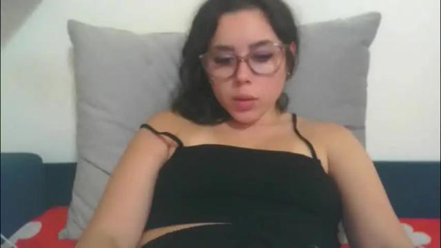 Image 3 of prettyjulliette Stream on Chaturbate on 28 days ago