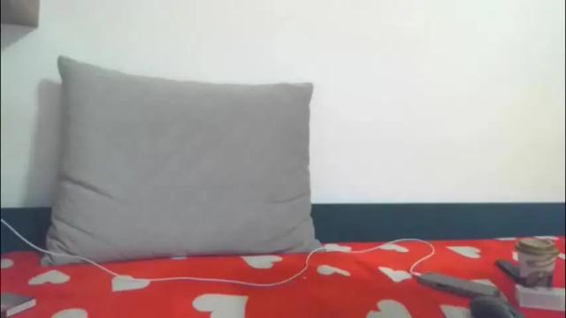 Image 7 of prettyjulliette Stream on Chaturbate on 28 days ago