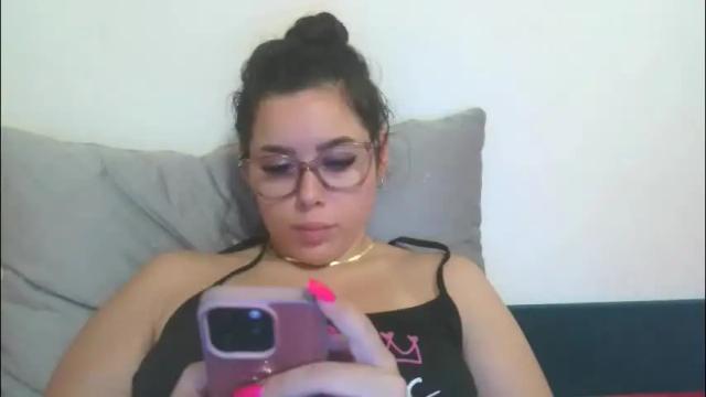 Image 10 of prettyjulliette Stream on Chaturbate on 24 days ago