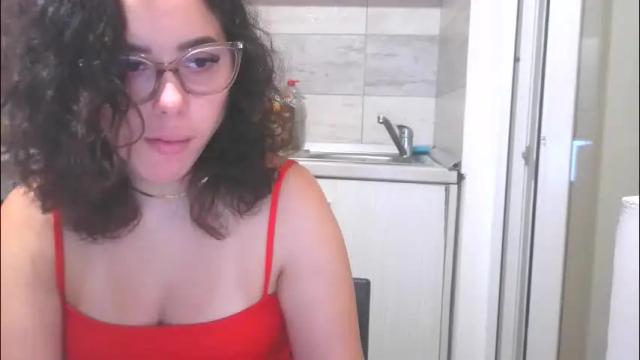 Image 11 of prettyjulliette Stream on Chaturbate on 12 days ago