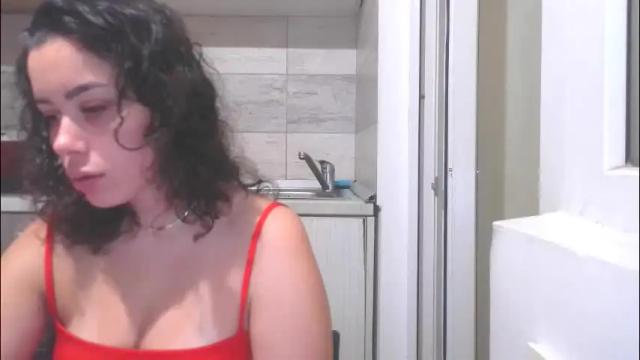 Image 2 of prettyjulliette Stream on Chaturbate on 12 days ago