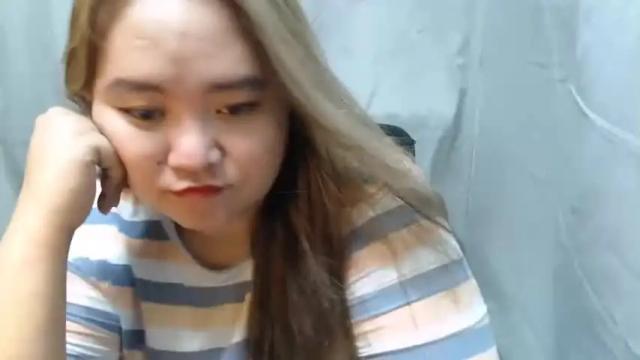 Image 11 of prettykissrose Stream on Chaturbate on 18 months ago