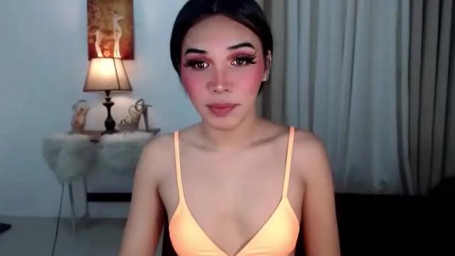 Image 6 of prettylittlesuckerr Stream on Chaturbate on 14 months ago