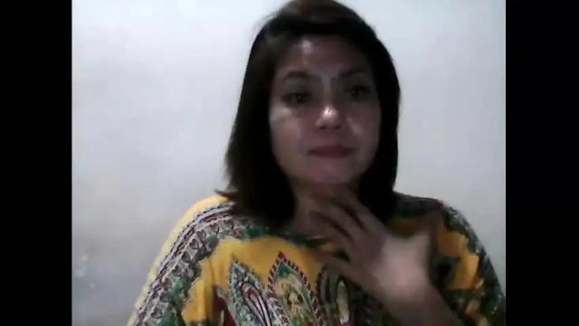 Image 12 of prettypeach_81 Stream on Chaturbate on 18 months ago