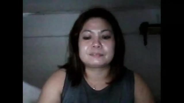Image 2 of prettypeach_81 Stream on Chaturbate on 16 months ago