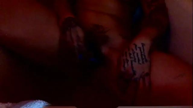 Image 2 of prettypenniess Stream on Chaturbate on 20 months ago