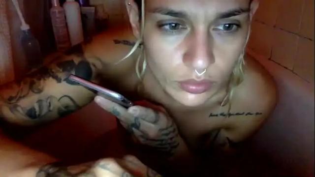 Image 4 of prettypenniess Stream on Chaturbate on 20 months ago