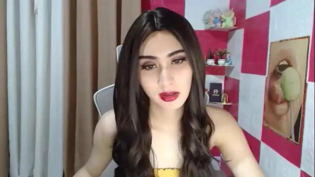 Image 2 of prettypetite02 Stream on Chaturbate on 21 months ago