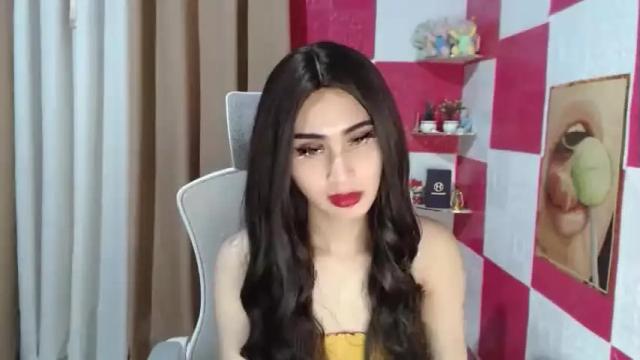 Image 7 of prettypetite02 Stream on Chaturbate on 21 months ago